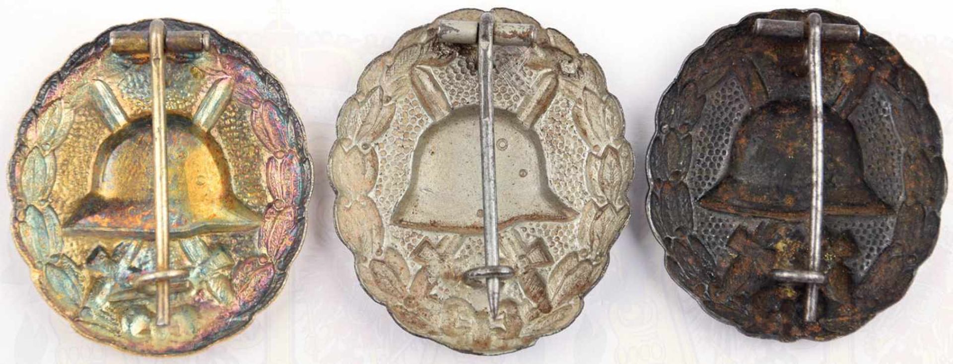 SATZ 3 VERWUNDETENABZEICHEN 1918, in Gold, Silber u. Bronze, Eisen/vergld., bzw. verslb. u. - Bild 2 aus 2