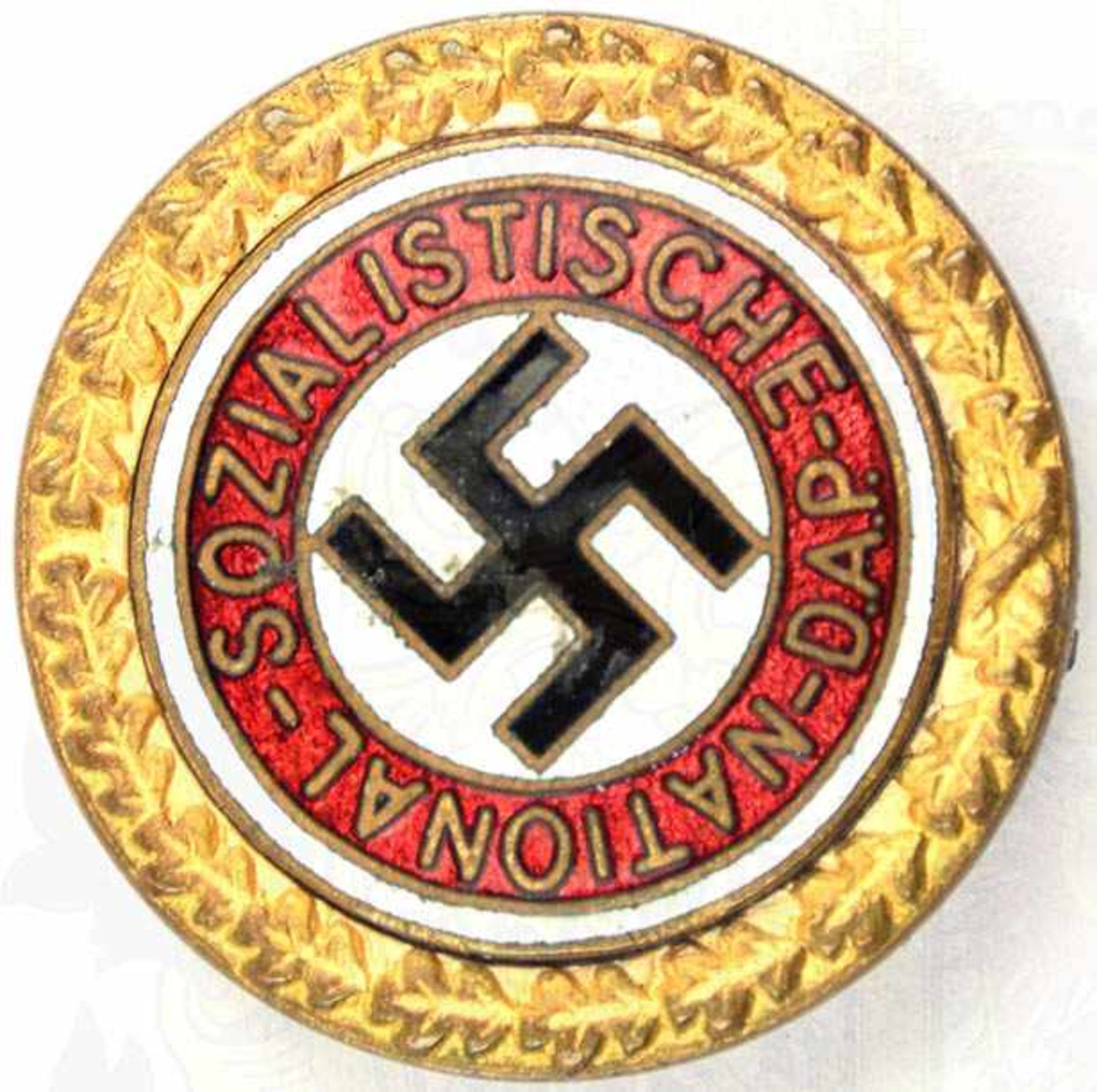 GOLDENES EHRENZEICHEN DER NSDAP, 31,5mm, Buntmetall/vergld./teilemailliert, erhab. Herst. „