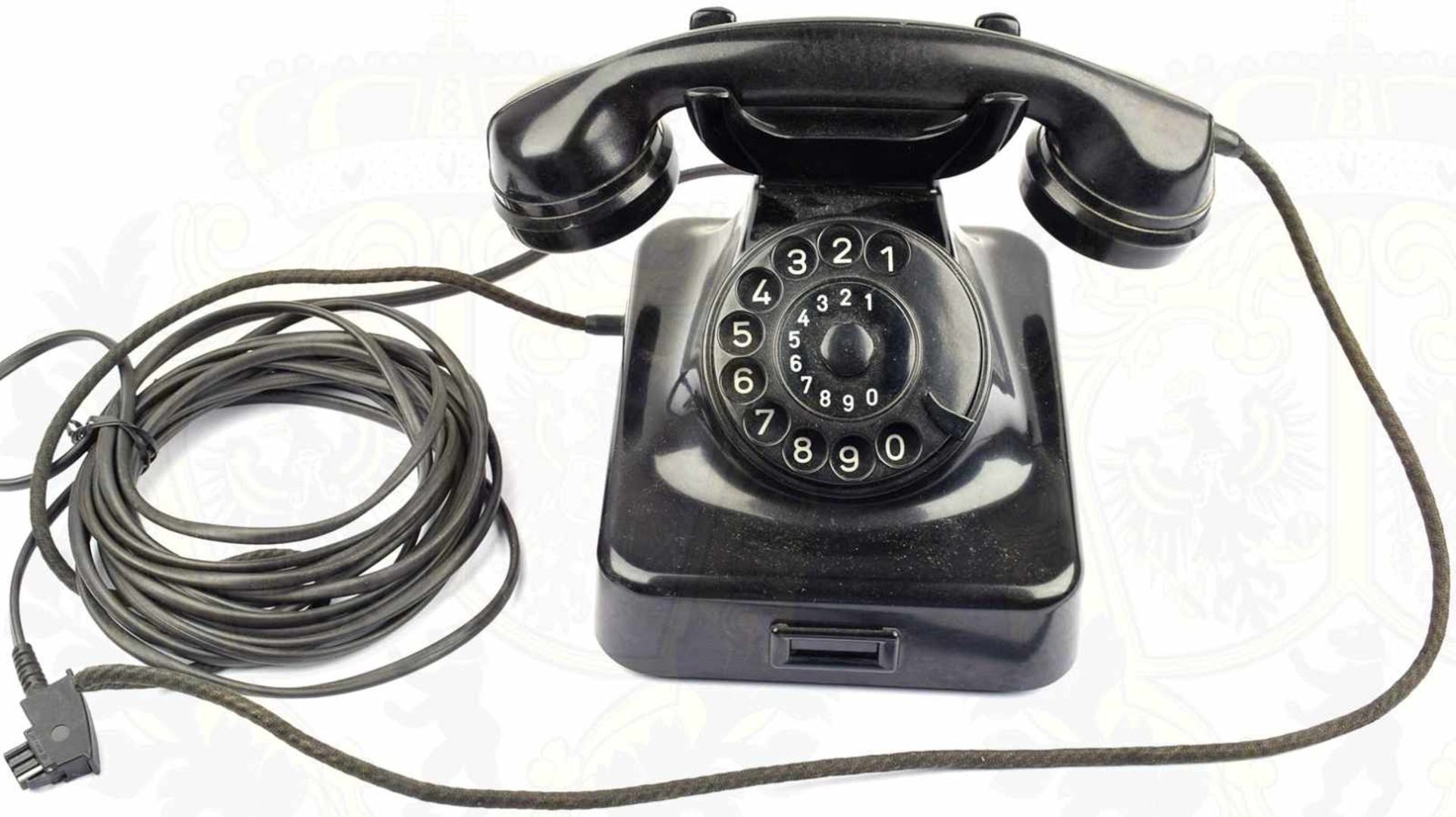 WÄHLSCHEIBEN TELEFON W 48, schwarzes Bakelit, us. bez. „Post W 48 Apr. (19)51“ etc., kpl. m. Hörer