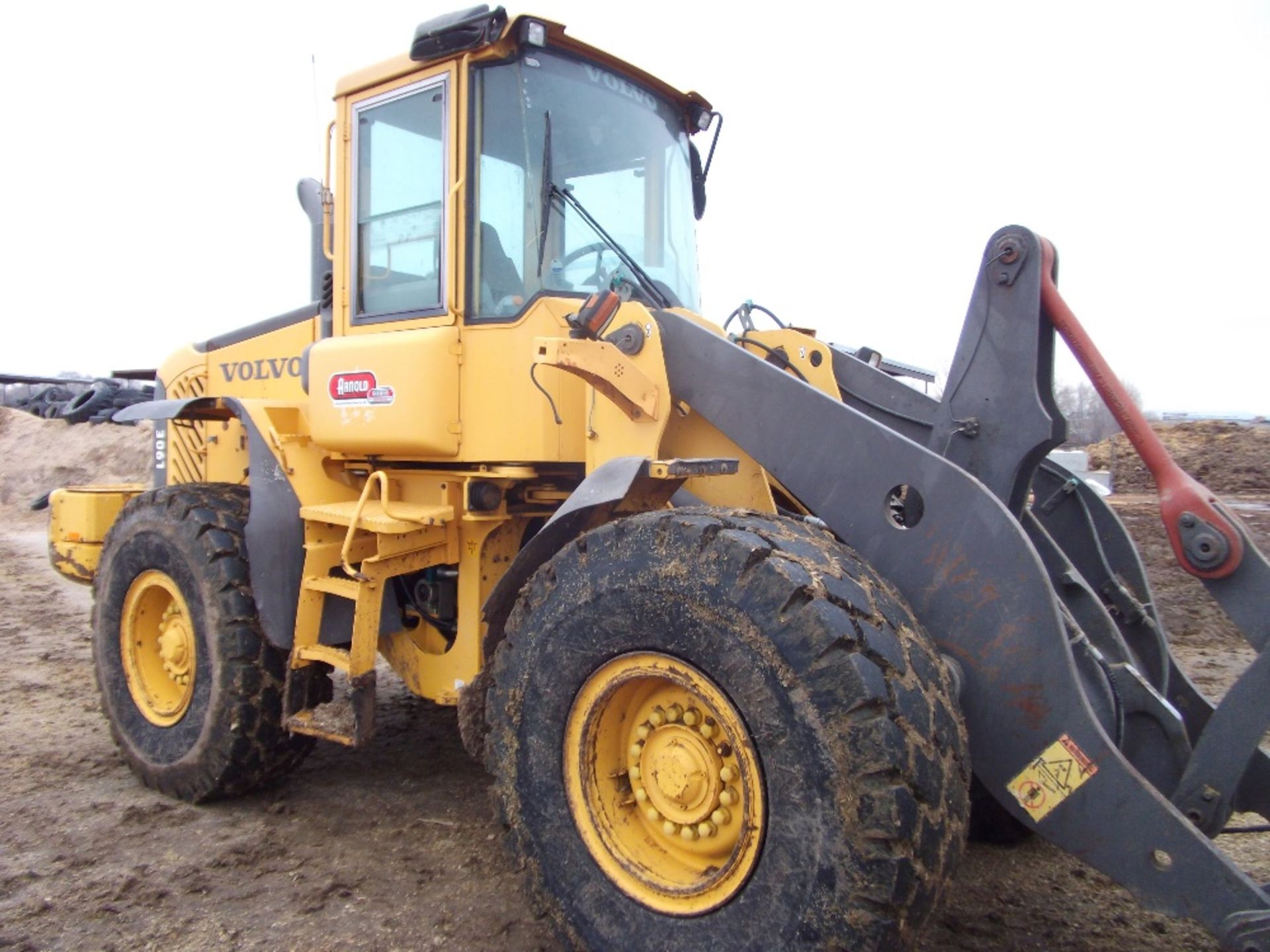 Volvo L90E 4spd power shift trans hi lift hyd quick connect new rubber 12K hrs. (we will reserve