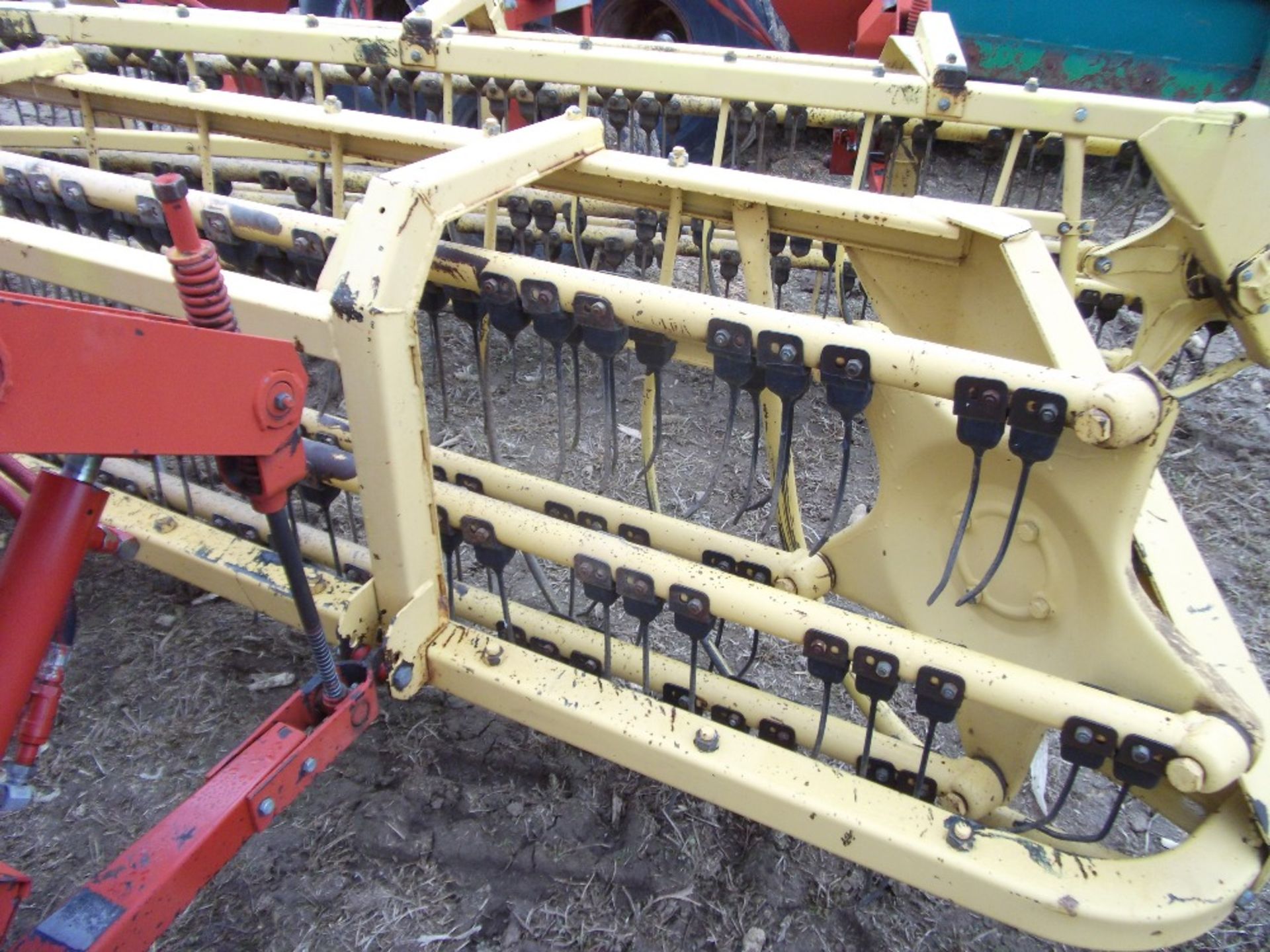 New Holland 216 hyd twin rake - Image 3 of 4