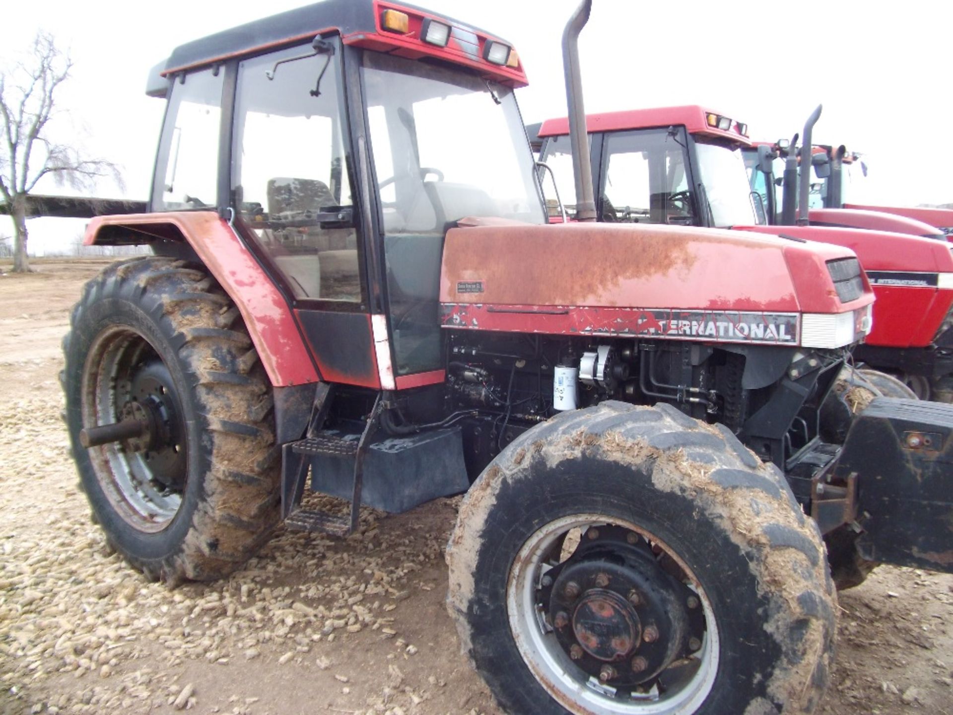 Case IH 5140 MFWD power shift trans 2 hyd remotes 18.4x38 rubber - Image 2 of 8