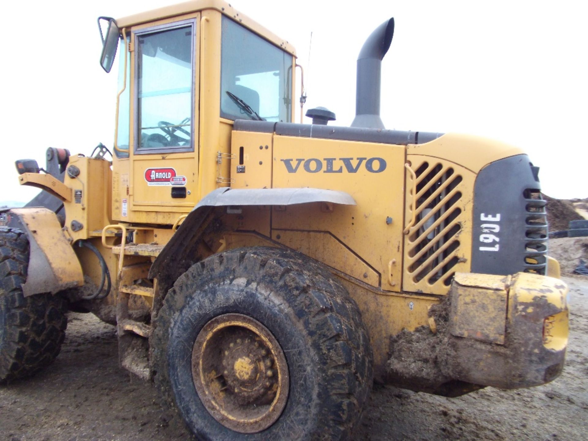 Volvo L90E 4spd power shift trans hi lift hyd quick connect new rubber 12K hrs. (we will reserve - Image 3 of 7