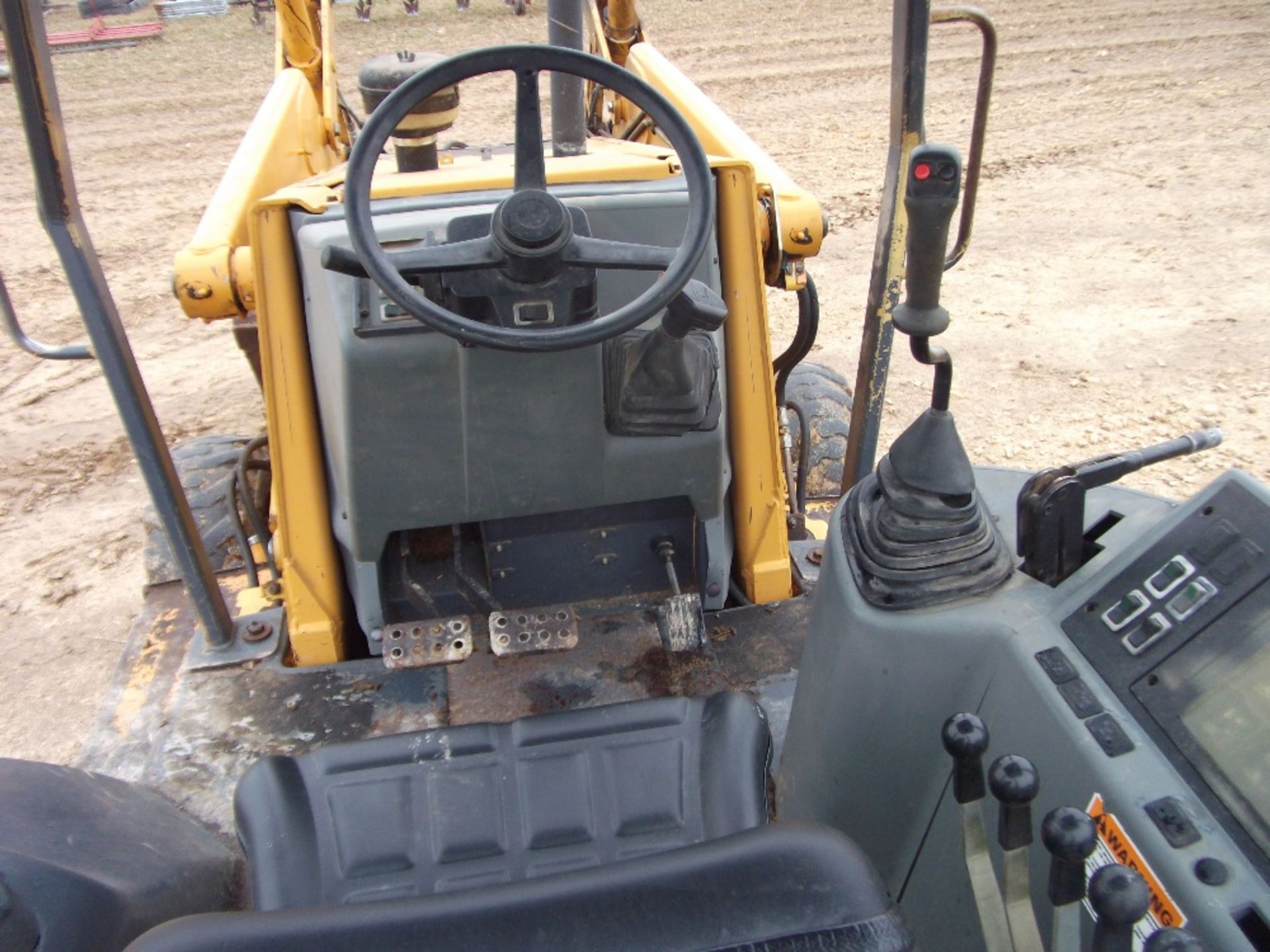 Case 570 LXT skip loader MFWD rebuilt front end, new cooling system - Image 5 of 5