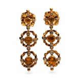 Elizabethan gold earrings, 19th CenturyElizabethan gold earrings, 19th Century Gold, round cut