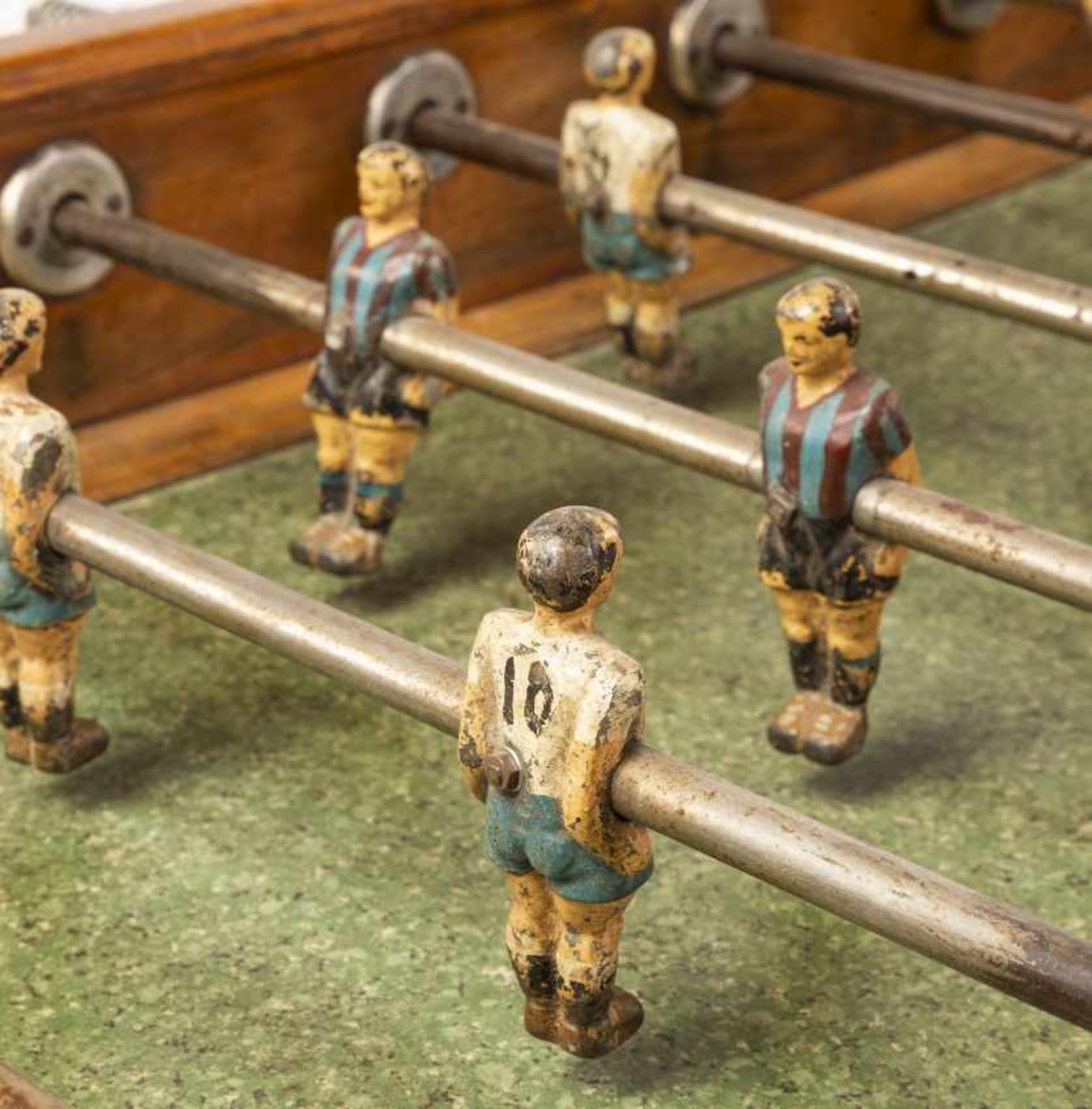 Spanish table football in wood and metal, circa 1940-1950Spanish table football in wood and metal, - Bild 5 aus 7