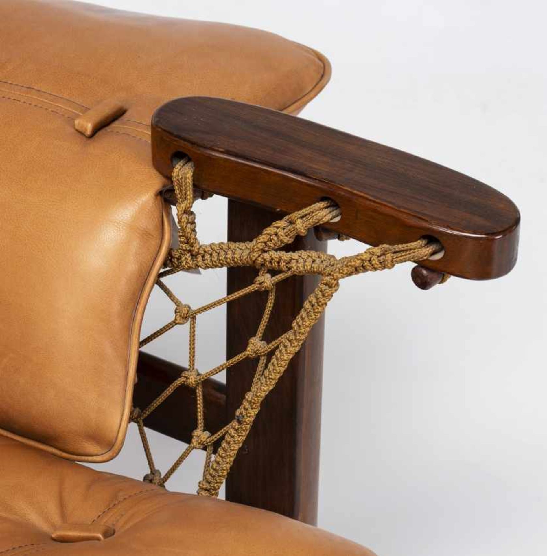 Jean Gillon, "Captain's" armchair with ottoman, Rosewood, sJean GillonIasi, 1919 - Sao Paulo, 2007" - Bild 4 aus 8