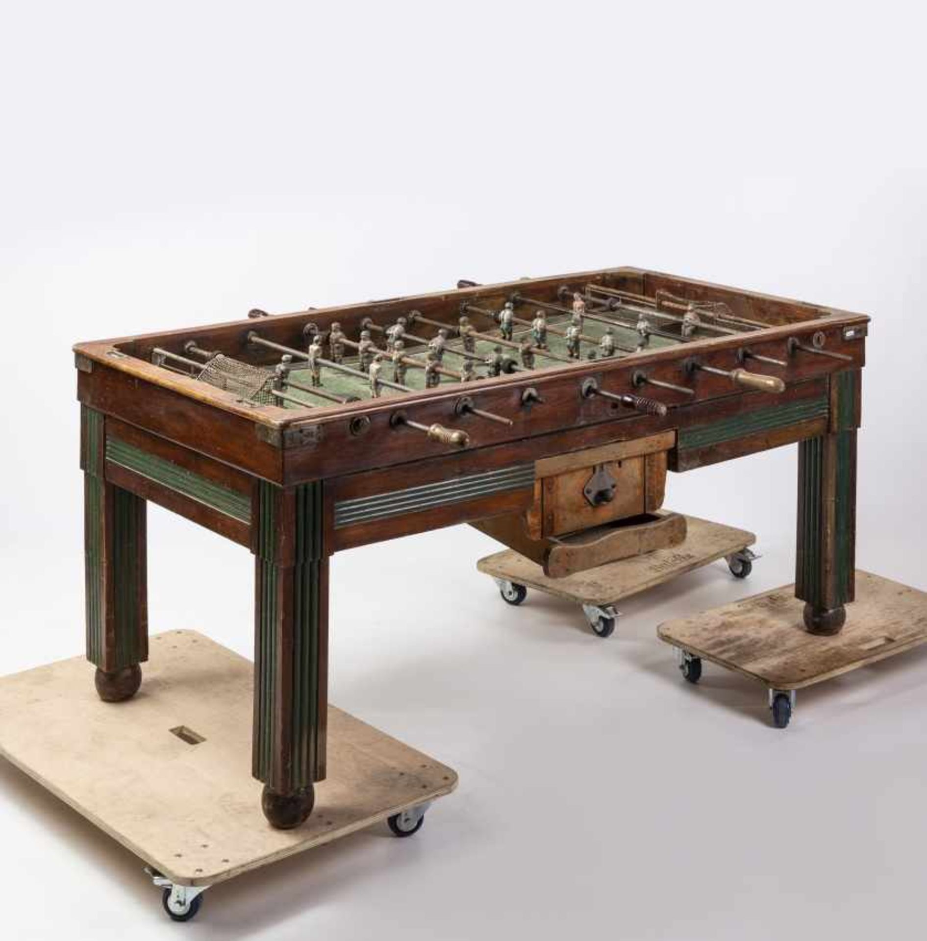 Spanish table football in wood and metal, circa 1940Spanish table football in wood and metal, - Bild 2 aus 5