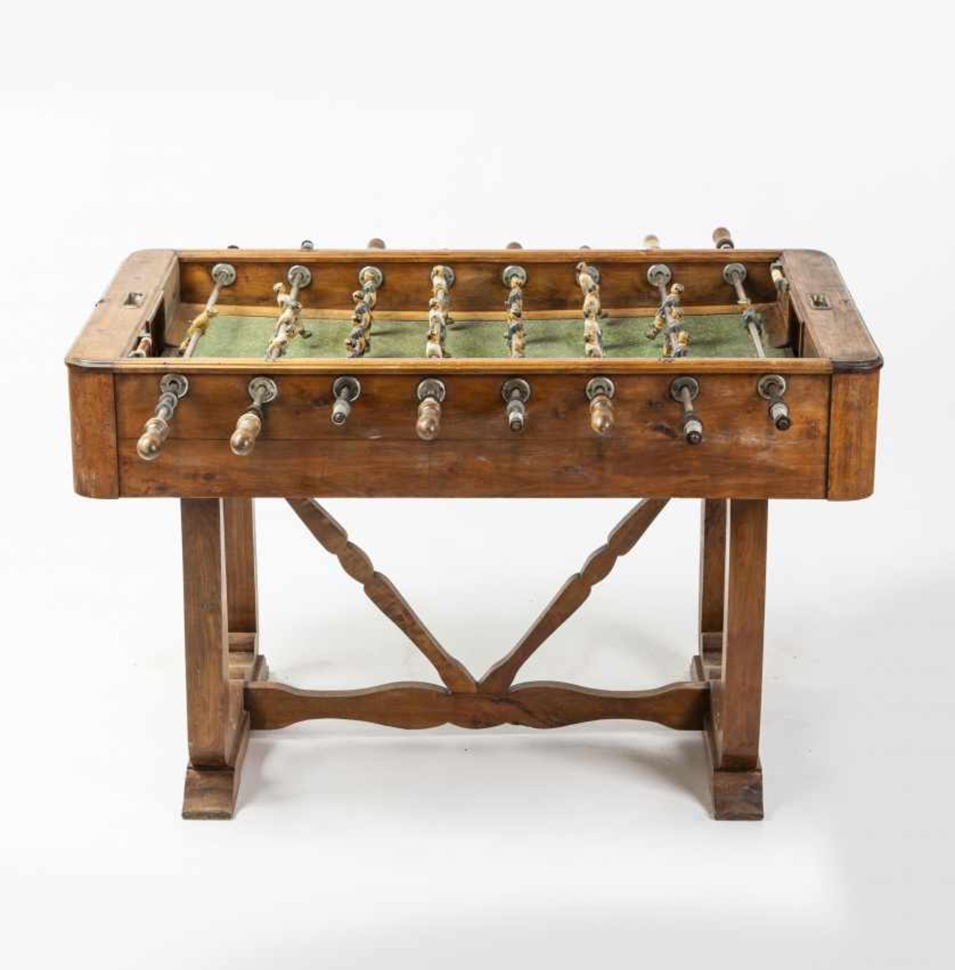 Spanish table football in wood and metal, circa 1940-1950Spanish table football in wood and metal, - Bild 2 aus 7
