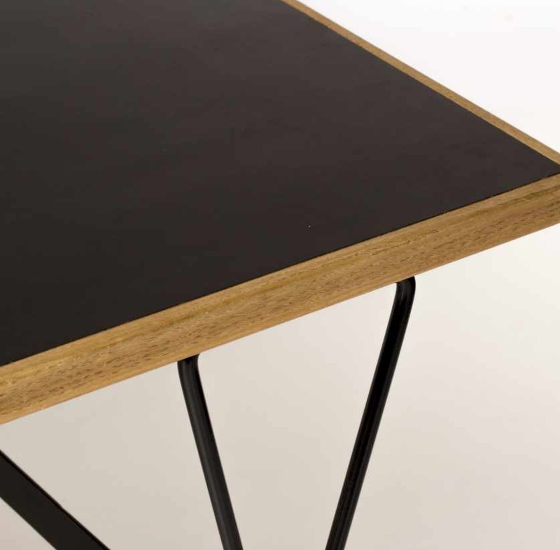 Dining table in oak, laminate and lacqured steel, circa 198Dining table in oak, laminate and - Bild 3 aus 6