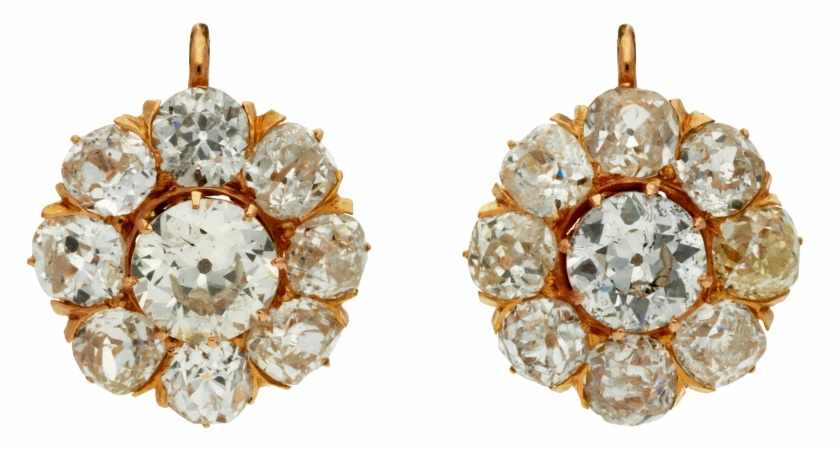 Diamonds rosette earrings, circa 1900 Rose gold and old brDiamonds rosette earrings, circa 1900 Rose