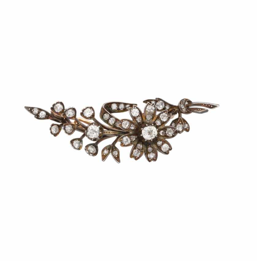 Elizabethan diamonds brooch, 19th CenturyElizabethan diamonds brooch, 19th Century14K gold with