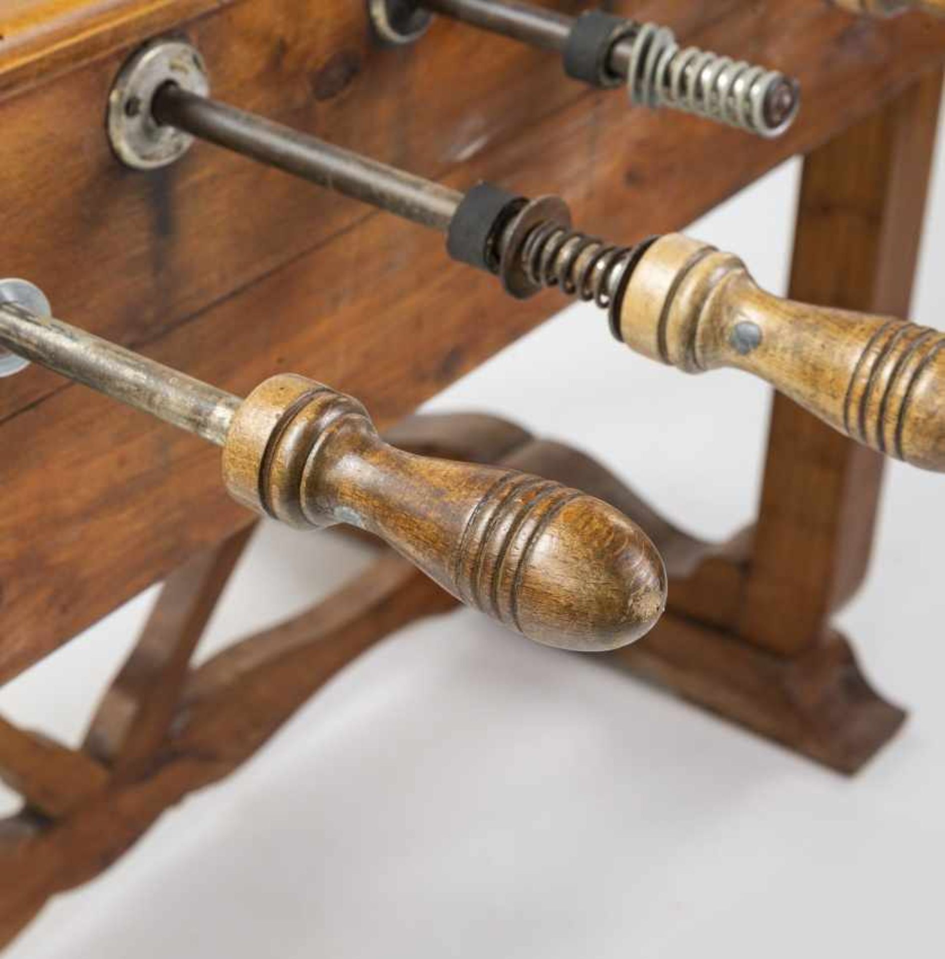 Spanish table football in wood and metal, circa 1940-1950Spanish table football in wood and metal, - Bild 4 aus 7
