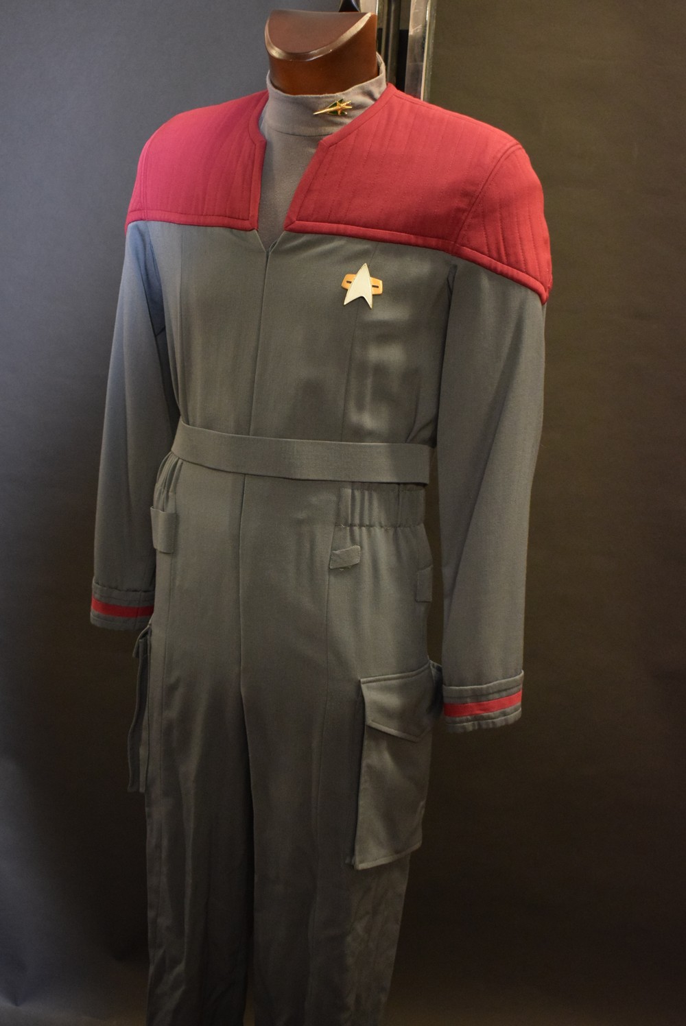 Starfleet Cadet Uniform - Series: Star Trek Deep Space 9: Episode: Valiant A grey and burgandy