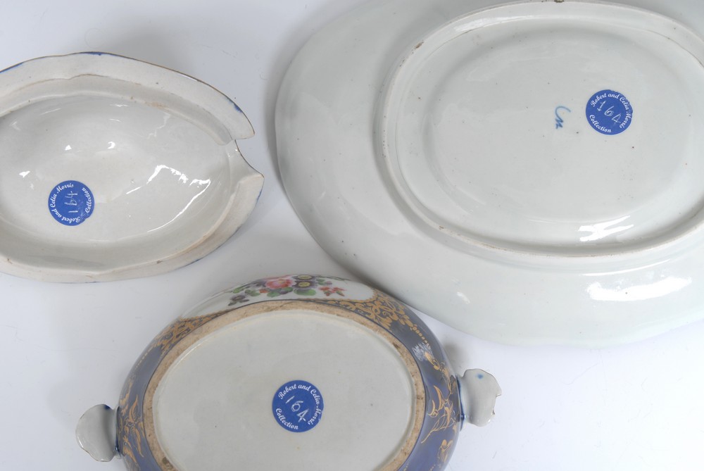 A Worcester quatrelobed dessert tureen, cover and stand, shell handles, - Image 7 of 7