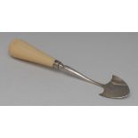 A George IV silver stilton scoop, spade shaped blade, ivory haft, 19cm long,