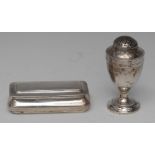 A George III silver urnular pedestal muffineer, domed cover, spreading circular foot, 8.