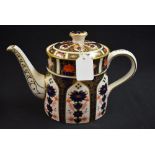 A Royal Crown Derby 1128 pattern teapot and cover,