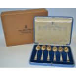 A set of six Old English pattern tea spoons,