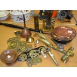 Copper and Brassware - a Victorian copper bed warming pan; Horse brasses;