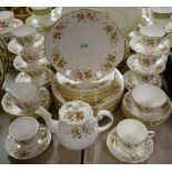 A Colclough Avon pattern eight setting dinner and tea service, inc teapot, cups, saucers,