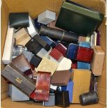 A quantity of jewellery boxes