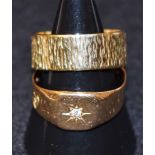 Jewellery - an 18ct gold bark effect textured wedding band,