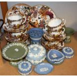 A Royal Crown Derby Olde Avesbury pattern part tea set; Wedgwood Jasperware trinket dishes,