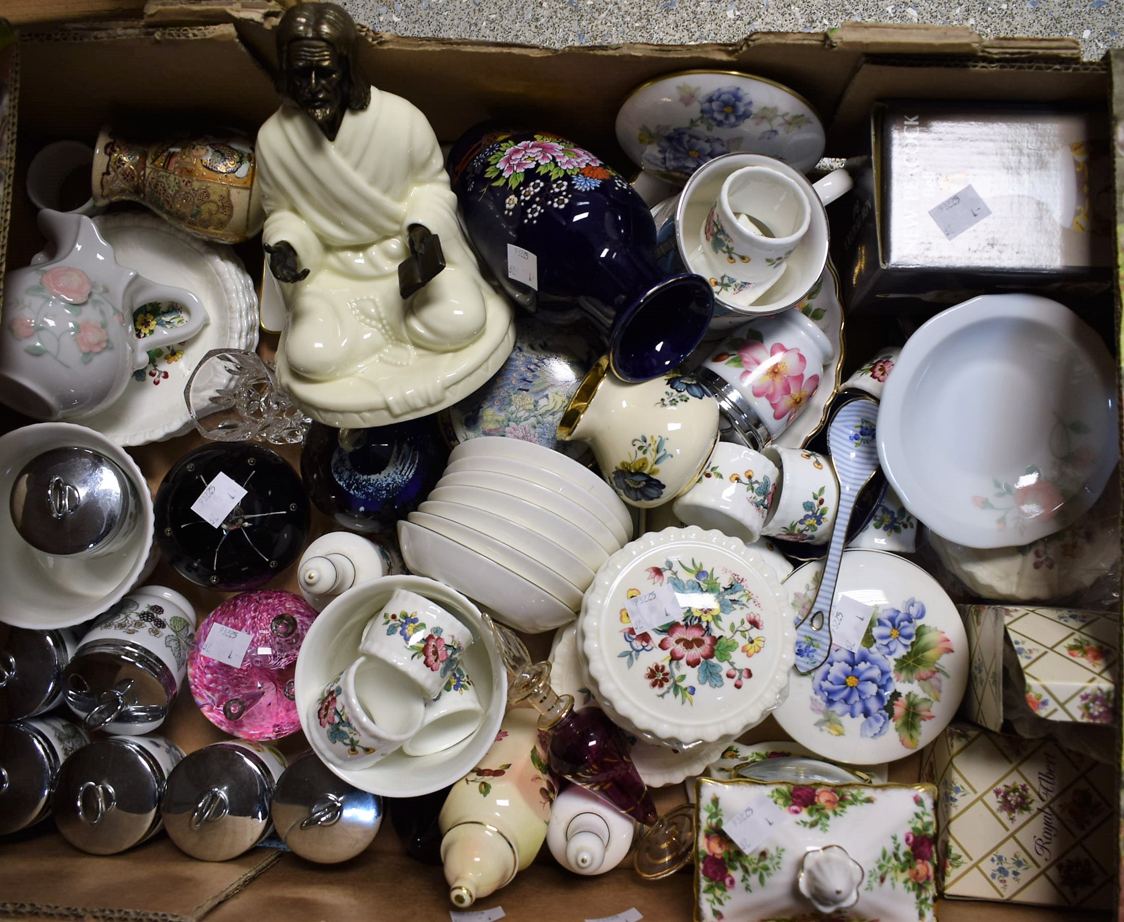 Ceramics and Glass - a Royal Albert Old Country Roses mantel clock; Coalport trinket boxes,