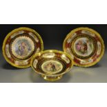 A Vienna style pair of cabinet plates and tazza c.