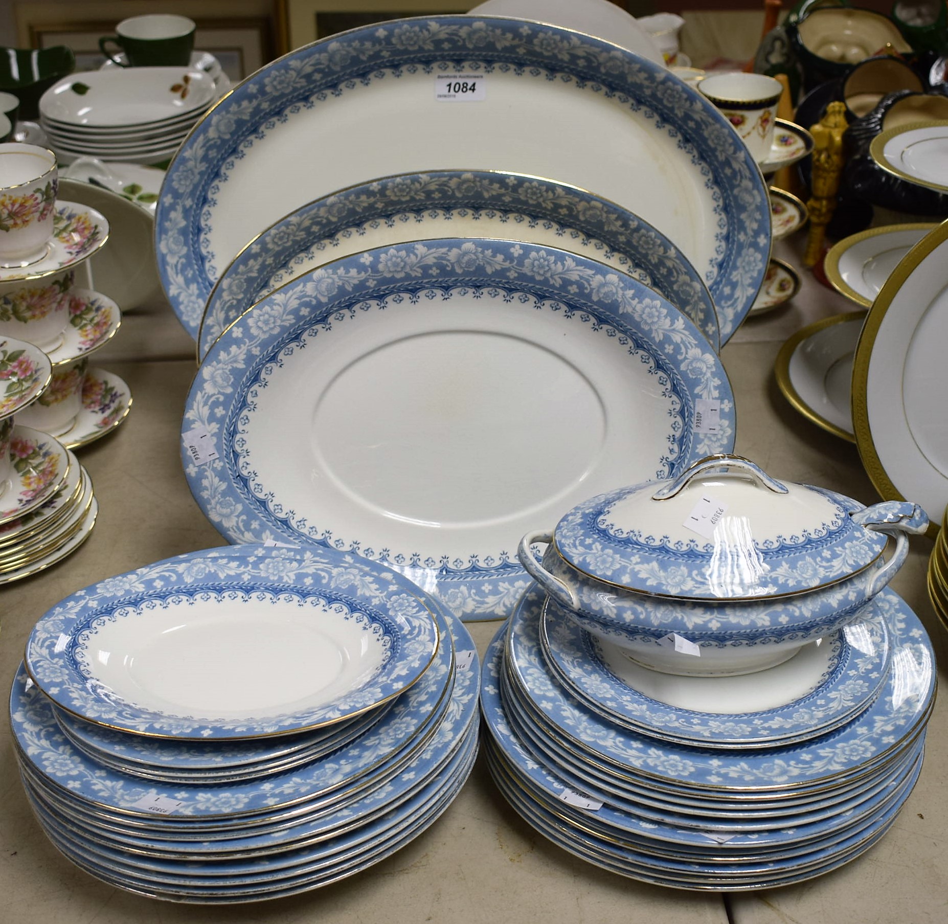 Ceramics - a John Maddock and Sons Delhi pattern dinner service,