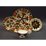 Ceramics - an Abbydale Chrysanthemum pattern cup, saucers,