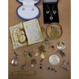 Jewellery - a 9ct gold pendant necklace; others, a rolled gold bangle, costume jewellery,