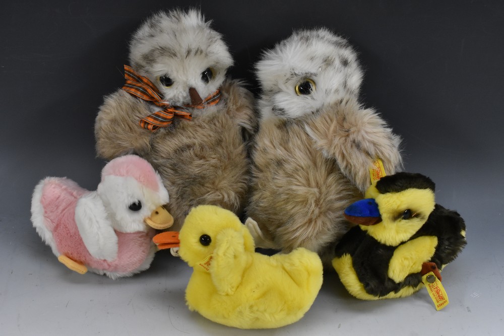 Steiff Stuffed Toys - a pair of grey and Spotted Baby Owls, yellow tags, No 2591/22; others Ducks,