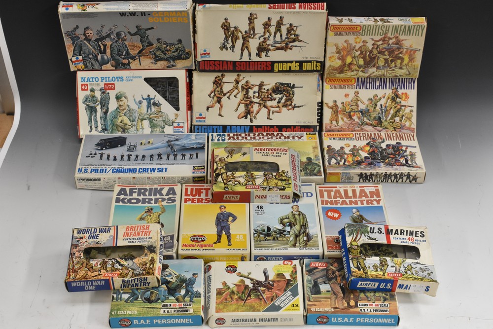 Models & Kits - HO/OO gauge, 1970s and later Airfix soldiers and figures,