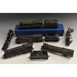 Trains - Hornby Dublo OO gauge - W2221 4-6-0 Cardiff Castle Locomotive and Tender, BR green livery,