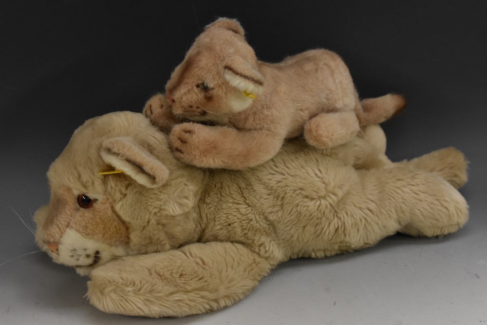 Steiff Stuffed Toys - a vintage Cosy Puma Cougar, cream, yellow tag,