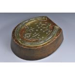 A Victorian brass mounted oak novelty cribbage box, as a horse shoe,