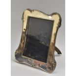 An Art Nouveau silver photograph frame,