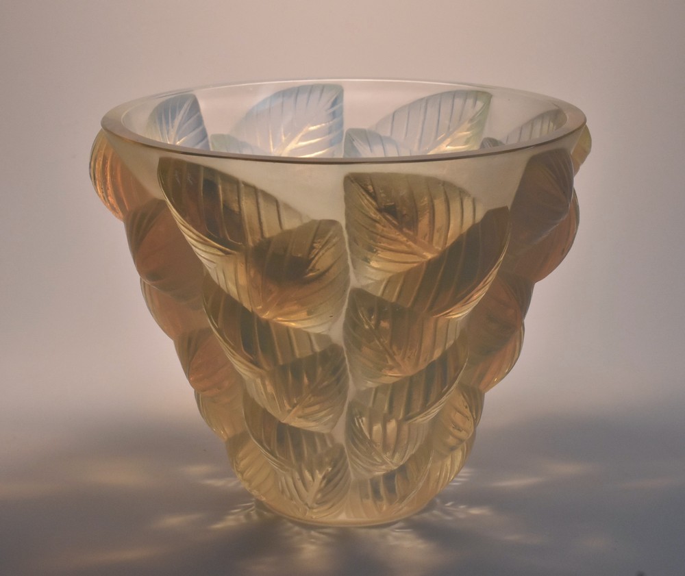 A Lalique Moissac pattern opalescent glass vase,