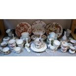 Ceramics - Royal Crown Derby including Olde Avesbury, Red Aves,