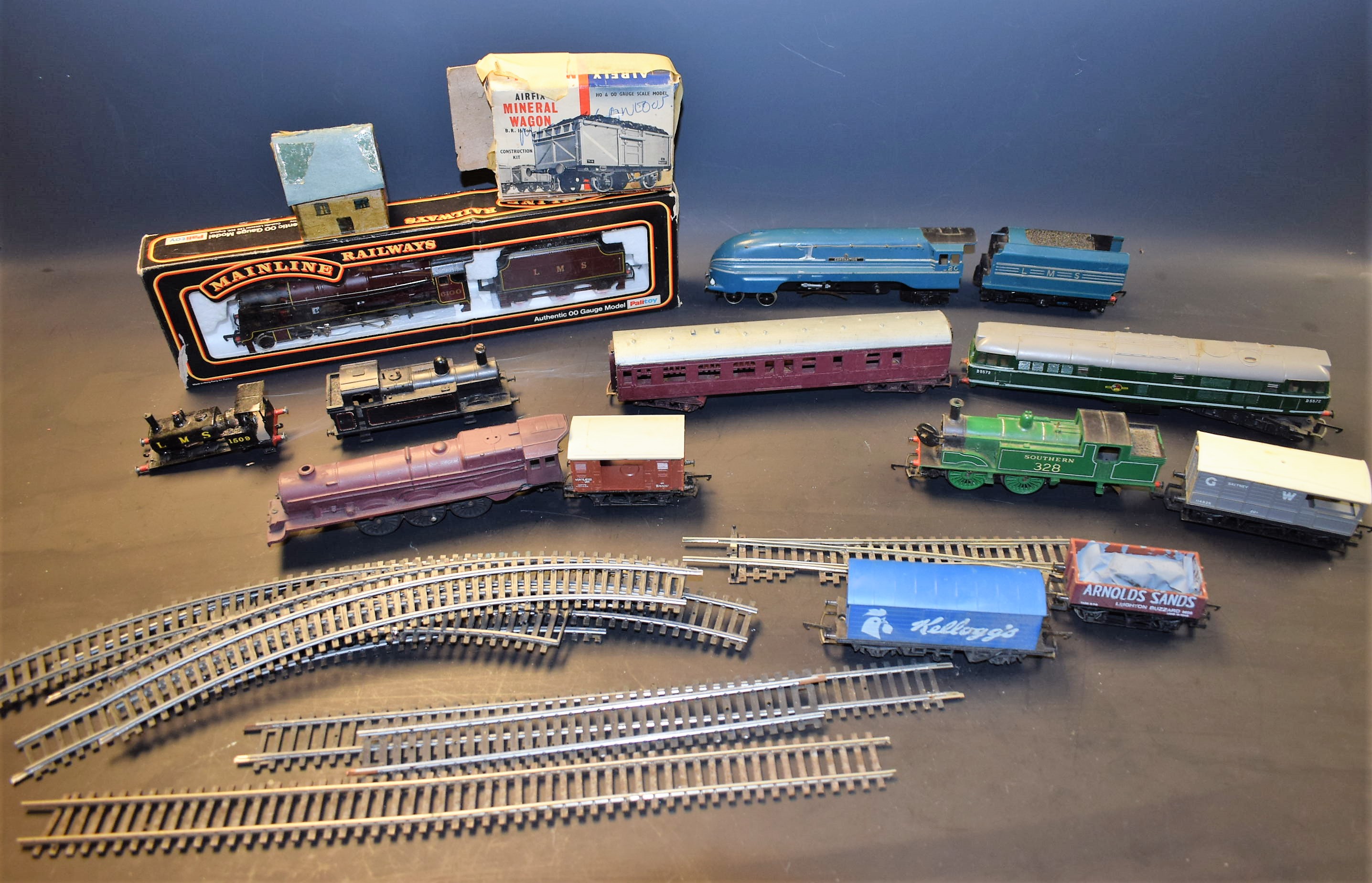 Hornby Railways - OO gauge, assorted rolling stock, goods wagons, locomotives, track, etc,