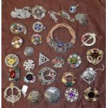 Costume Jewellery - assorted Celtic Knot kilt pin brooches,