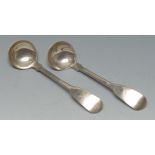 A pair of George IV Irish silver Fiddle pattern sauce ladles, 15.