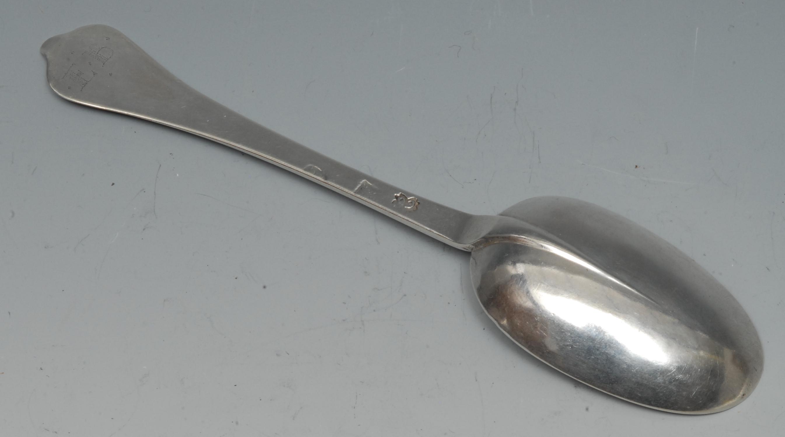 A William III Britannia silver Dognose pattern spoon, rat tail bowl,