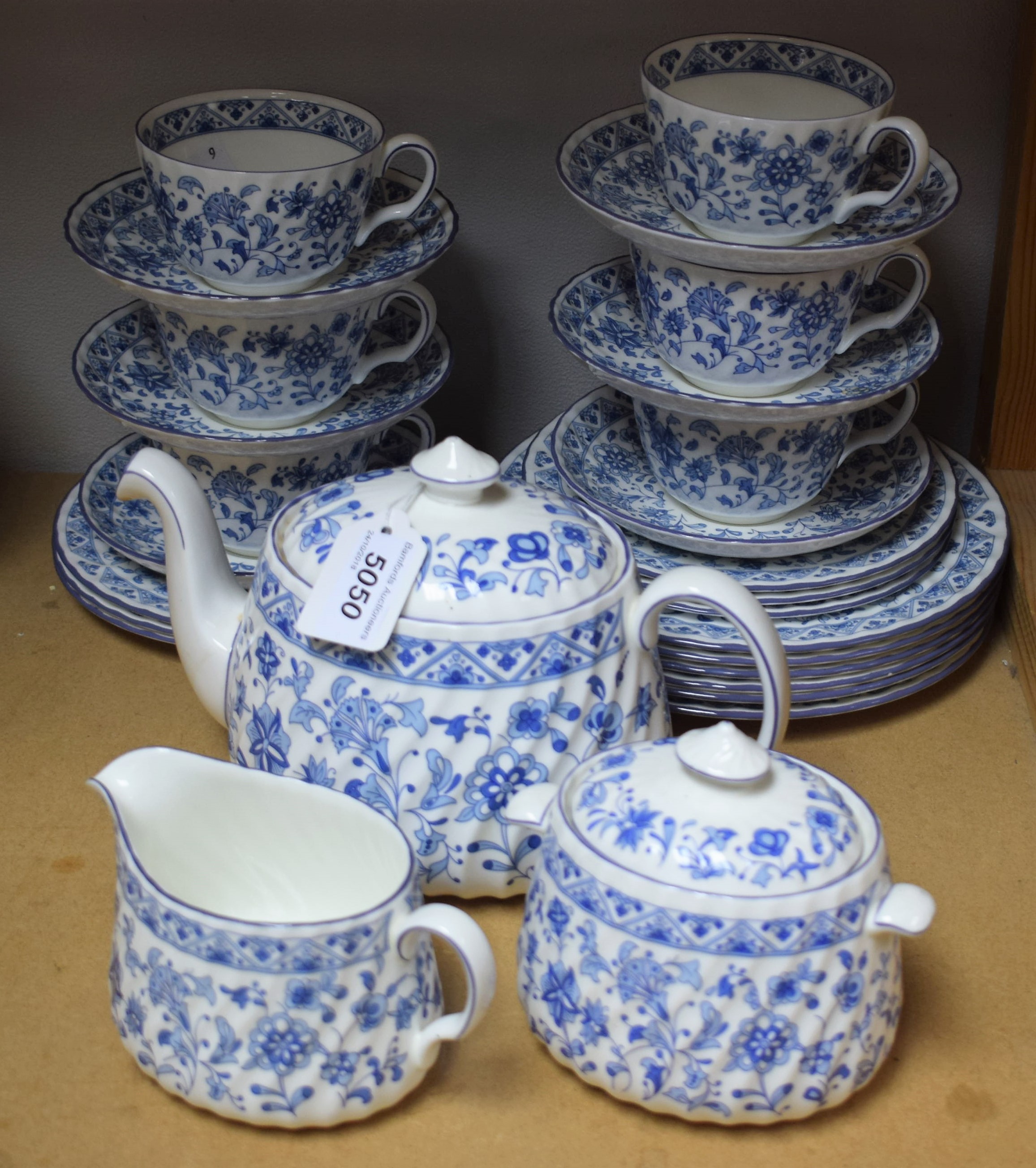 A Minton Shalimar pattern tea set for six, comprising teapot, cream jug, sugar bowl, dessert plates,