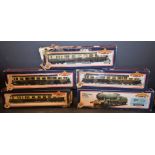 Trains OO Gauge - Bachmann 93xx class 2-6-0 mogul locomotive and tender,