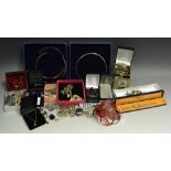 Jewellery - various fashion jewellery,
