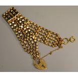 A 9ct gold gate bracelet, padlock clasp, 22.