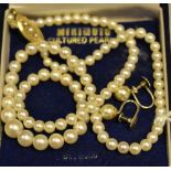 A single strand graduated cultured pearl necklace, ranged between approx 3mm and 7mm diameter,